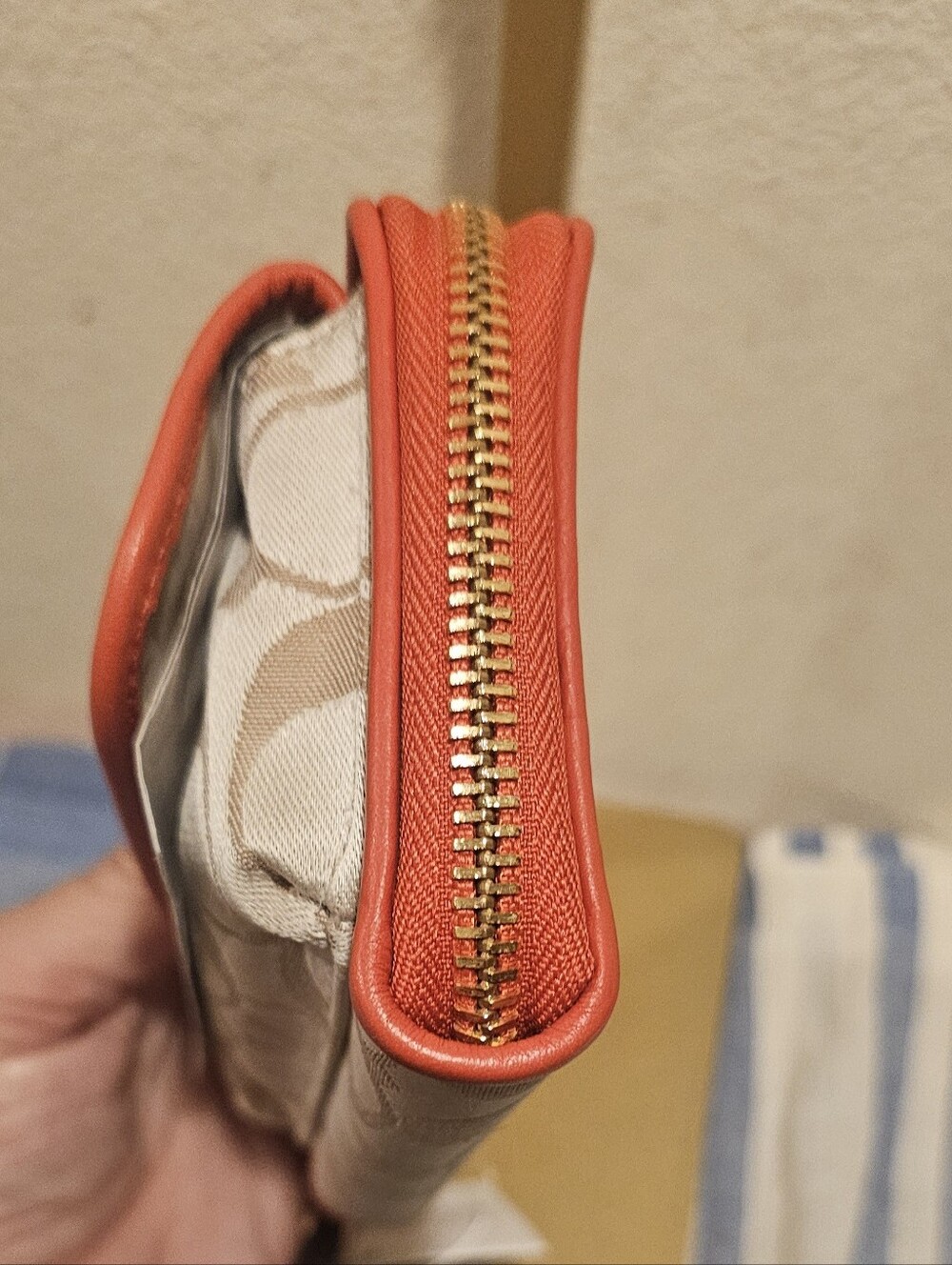 Coach Ash Signature Mini Wallet - Picture 3 of 7